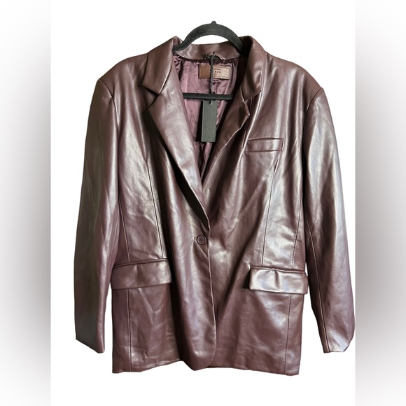 NEW Blank NYC Plum Bare Essentials Blazer Faux Leather Size Medium - Picture 4 of 13